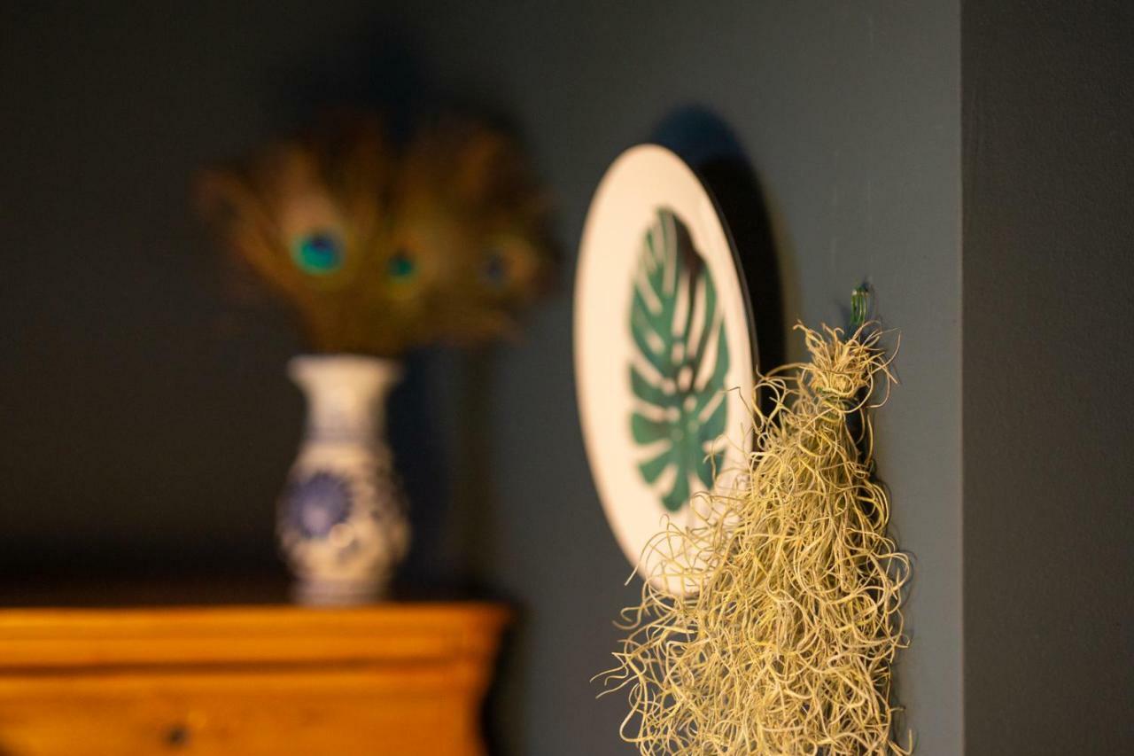 Onder De Kersenboom Bed & Breakfast ฮิลเวอร์ชุม ภายนอก รูปภาพ